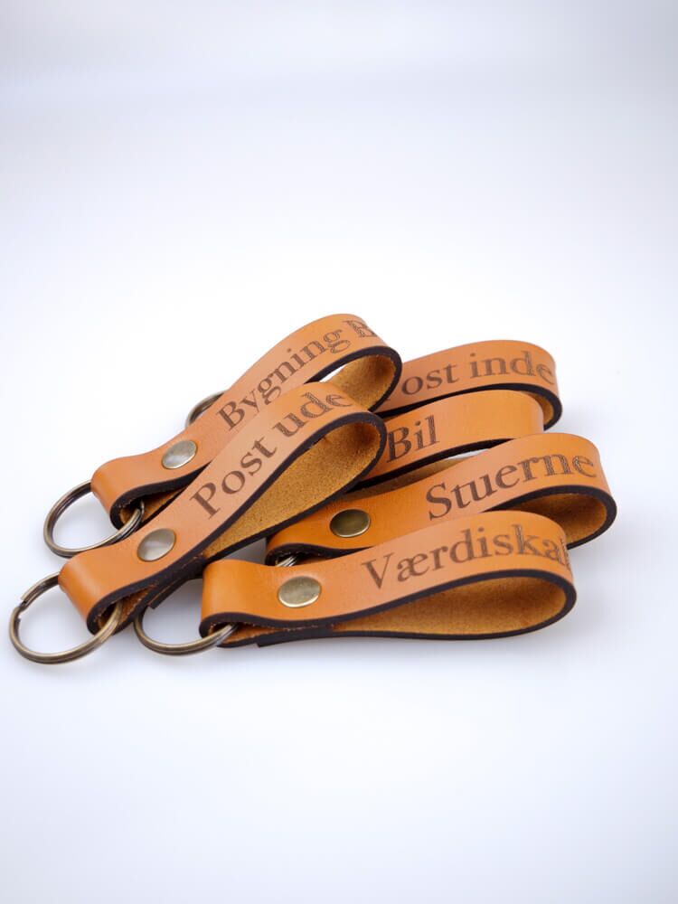 P1077031 Læder nøglering